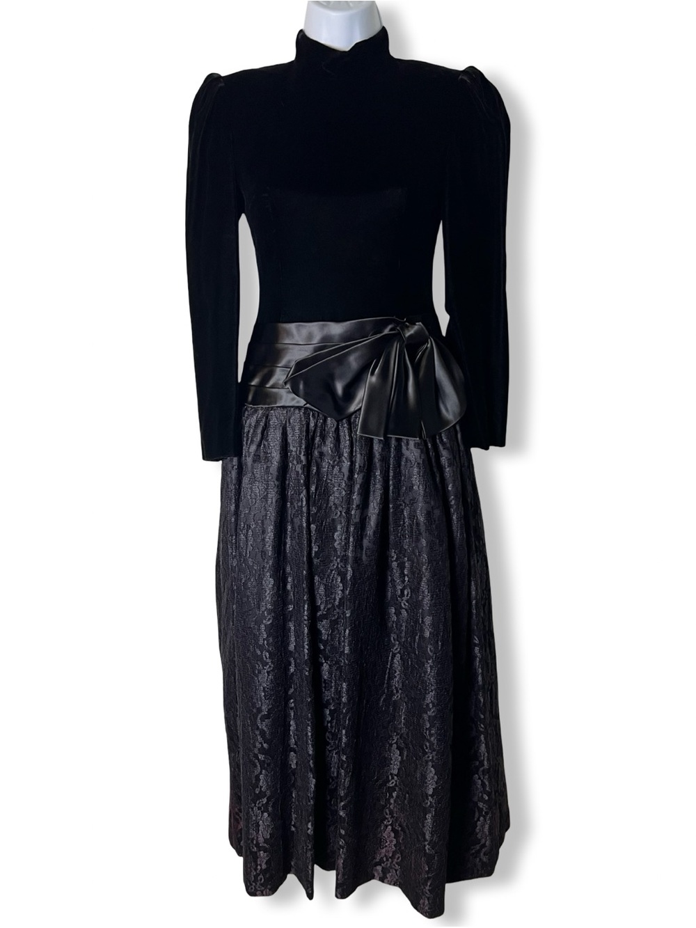 Edwardian 80s Black Velvet Lace Gown Satin Bow Puff Sleeve Handmade Prom Sz. XS